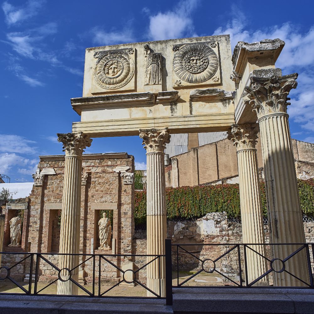 Foro de Augusta Emerita / Templo de Diana