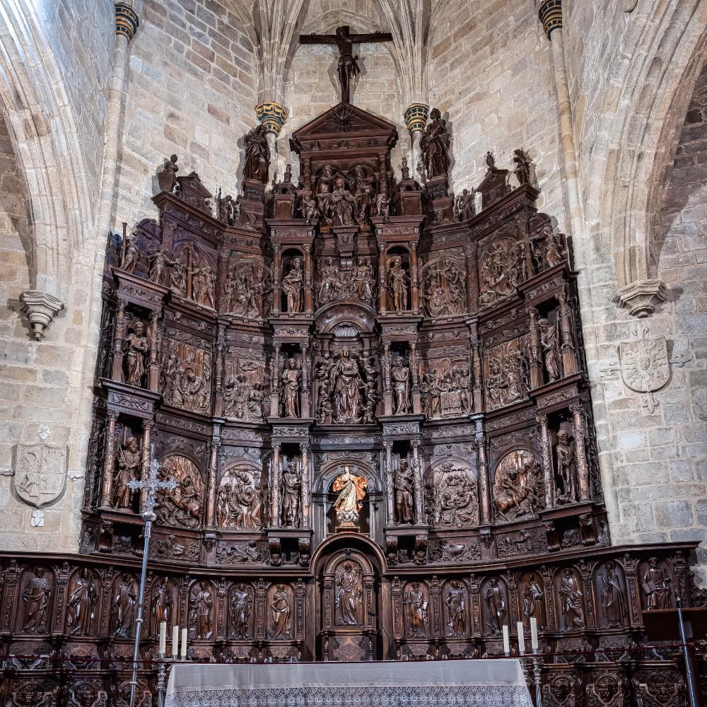 Concatedral y Plaza de Santa María de Cáceres