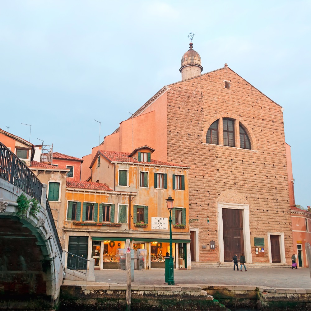 Iglesia de San Pantaleón y Campo Santa Margarita, Venecia